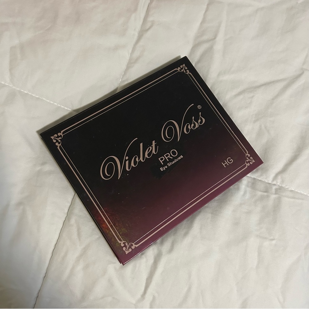 Violet Voss Holy Grail Eyeshadow Palette